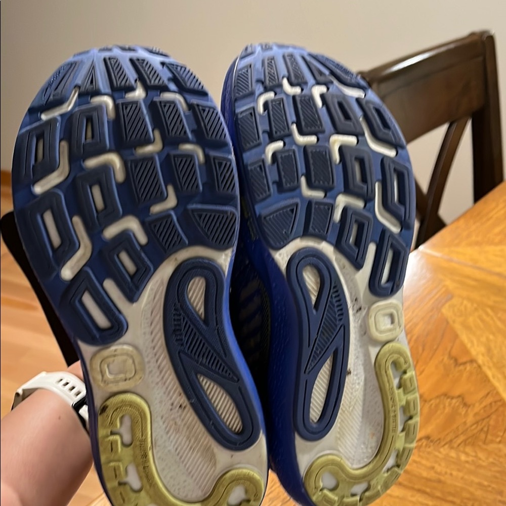 Brooks  ADRENALINE GTS Athletic Running Shoes Comfort (without original box) - Picture 8 of 16
